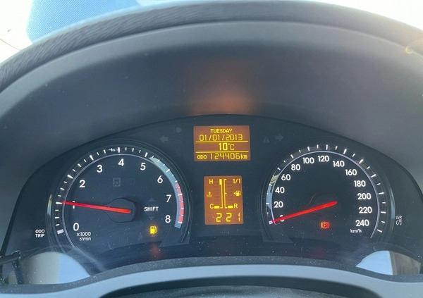 Toyota Avensis cena 29900 przebieg: 124400, rok produkcji 2013 z Chorzów małe 121